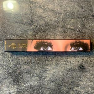 NIB be a 10 be separate mascara